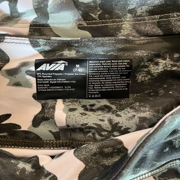 Avia Leggings and tank top. Size 7-8 - Picture 2 of 4